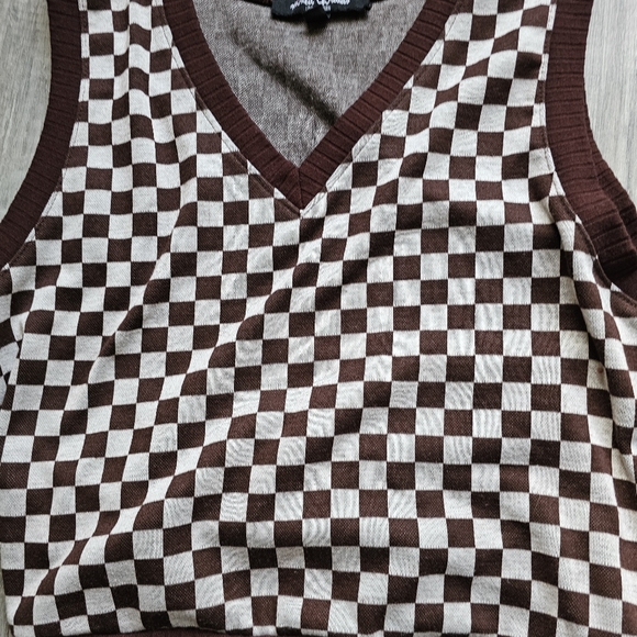 2 Pairs of Girl's Vests - Picture 7 of 9